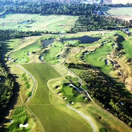 Golf 3* Slavkov u Brna